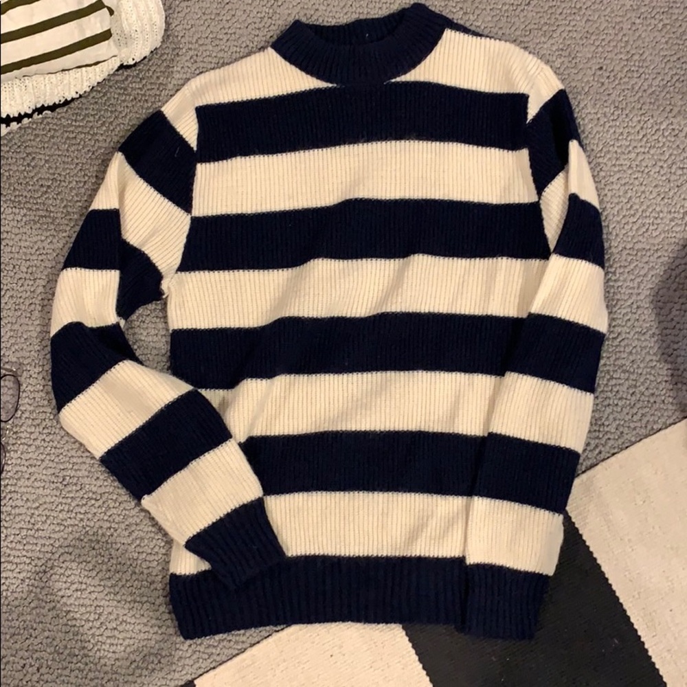Vintage mock neck sweater